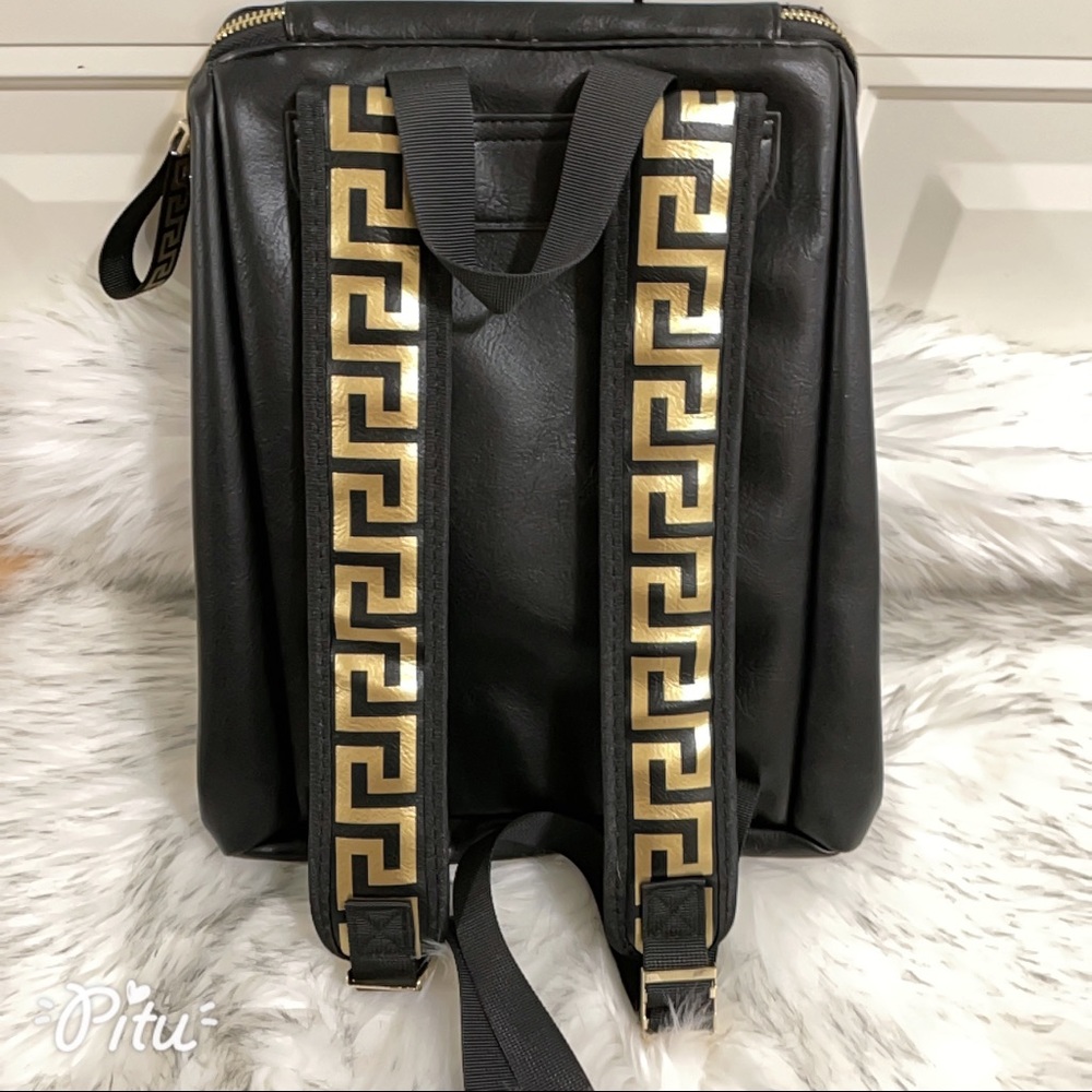 VERSACE GIFT SET - BRIGHT CRYSTAL PERFUME/ SUMMER BACKPACK- limited edition - Picture 8 of 15